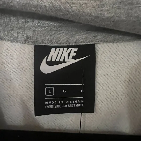 Nike Sweatshirt - Image 3
