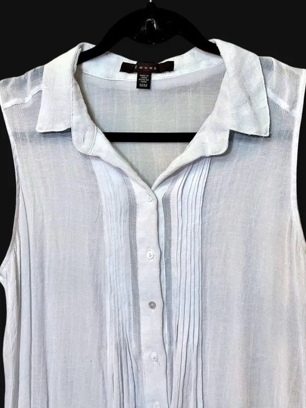Fever White Sleeveless Collared Button Up Blouse with Pleated Front Sz M - Image 8