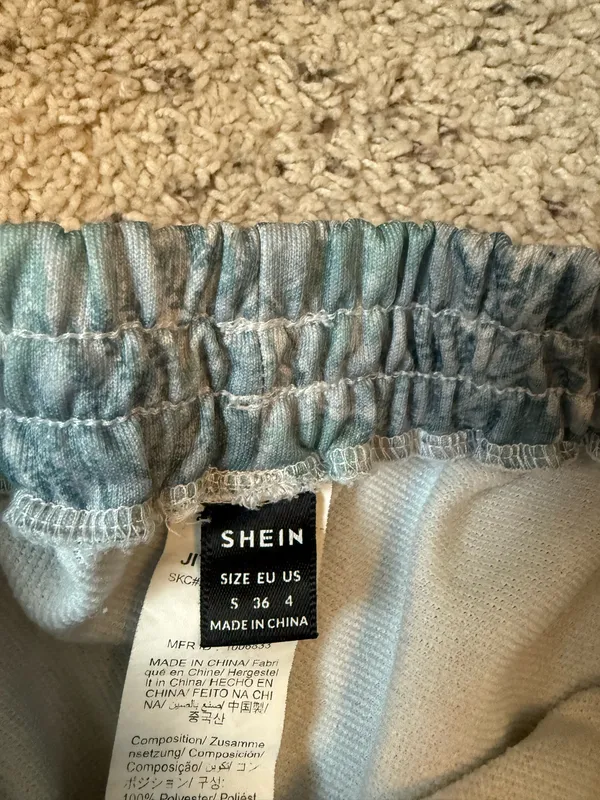 SheIn Camo Sweat Shorts - Image 2