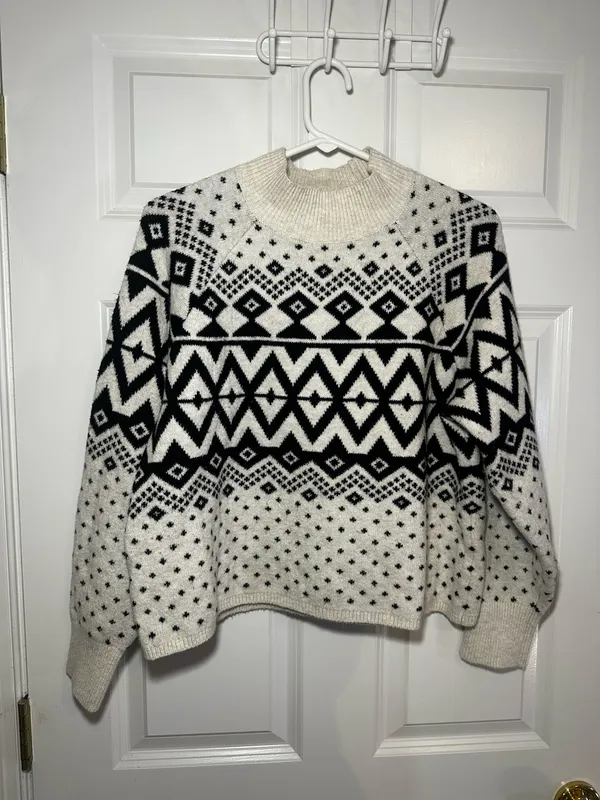 Old Navy Christmas Sweater - Image 2