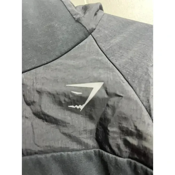 Gymshark Venture Hoodie Cropped Pullover2 Raglan Boxy Activewear Black Medium - Image 4
