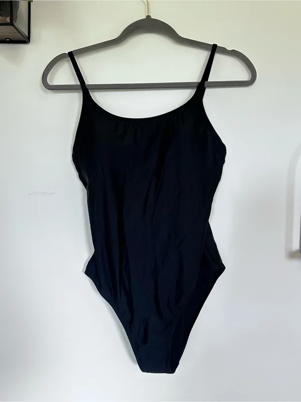NWT Quince Black Italian Cami One-Piece Swimsuit‎ Size Medium - Image 3