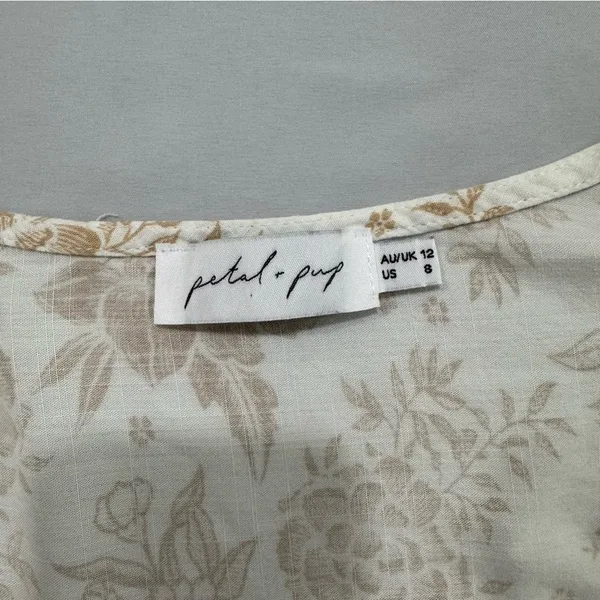 Petal + Pup Floral Button Front‎ Midi Dress Tan White Boho Flutter Sleeve Size 8 - Image 4