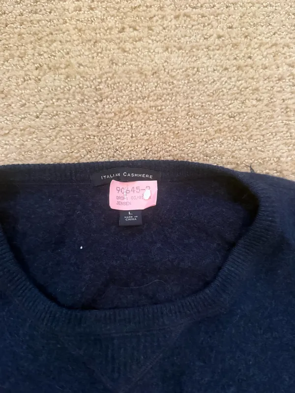 J.Crew Sweater Cashmere Italian Collection - Image 3