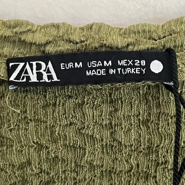 Zara Olive Green Textured Popcorn Knit Ruffle‎ Puff Shoulder Top Womens Medium - Image 4