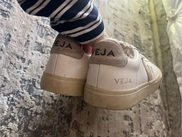 Veja White Campo Low Top Sneakers Size 7 US $175 - Image 4