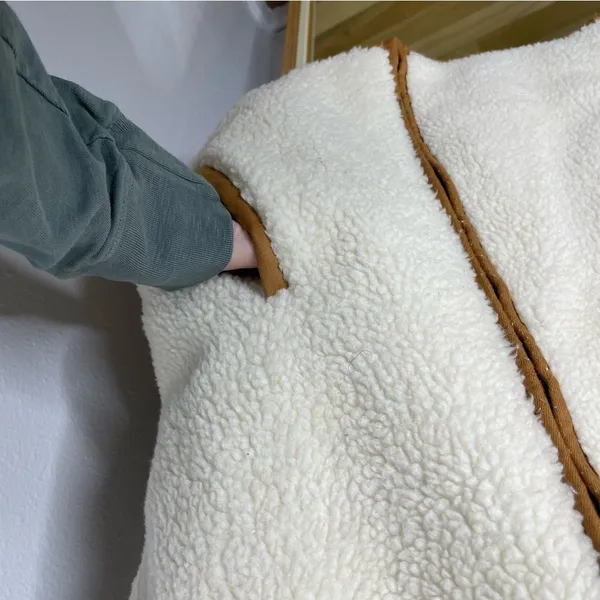 Old Navy cream Sherpa zip up vest - Image 8