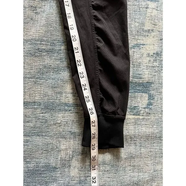 Lululemon Dance Studio Black Mid Rise Jogger Size 2 - Image 6