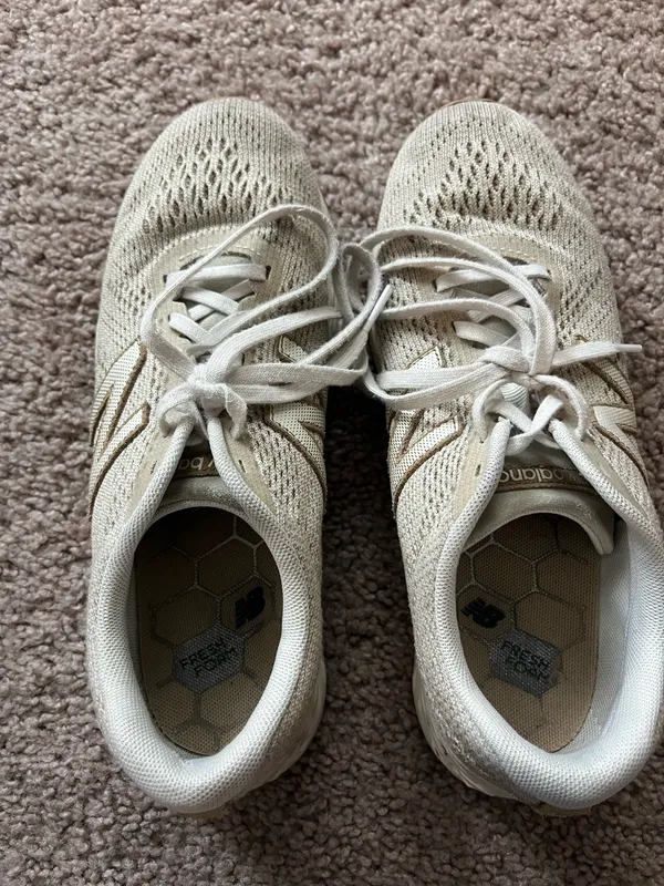 New Balance Tan Sneakers - Image 3