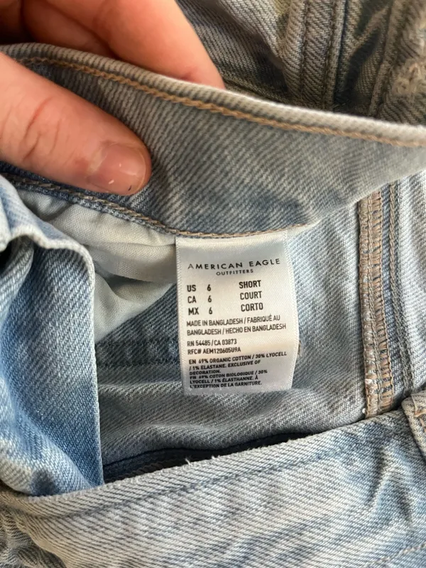 American Eagle Jeans - Image 4