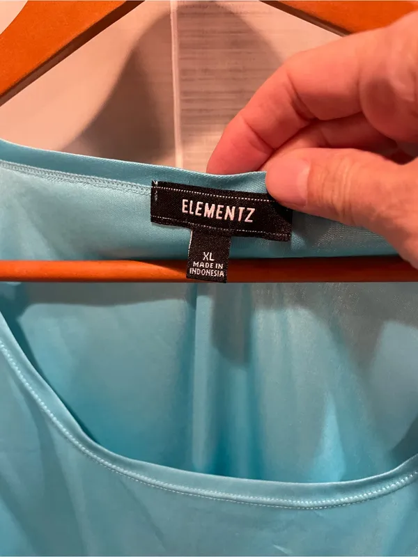 Elementz Cute aqua blue lightweight tissue tank top sleeveless base layer normcore basics - Image 6