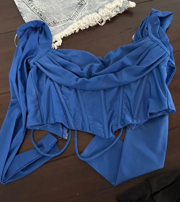 Top - Image 2