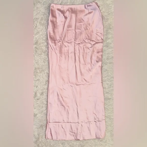 NWOT HOUSE OF CB 'Giuliana' Ballerina Pink Satin Maxi Skirt Sz L - Image 6