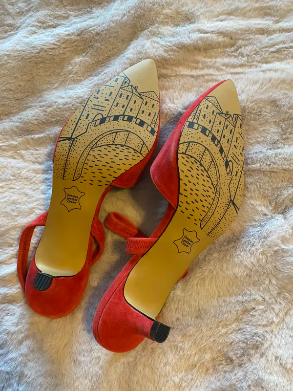 Bella Vita Suede Pumps! - Image 5