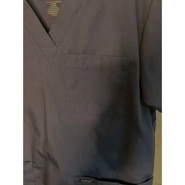 Dagacci Unisex V-neck navy scrub top Size Small NWOT - Image 5