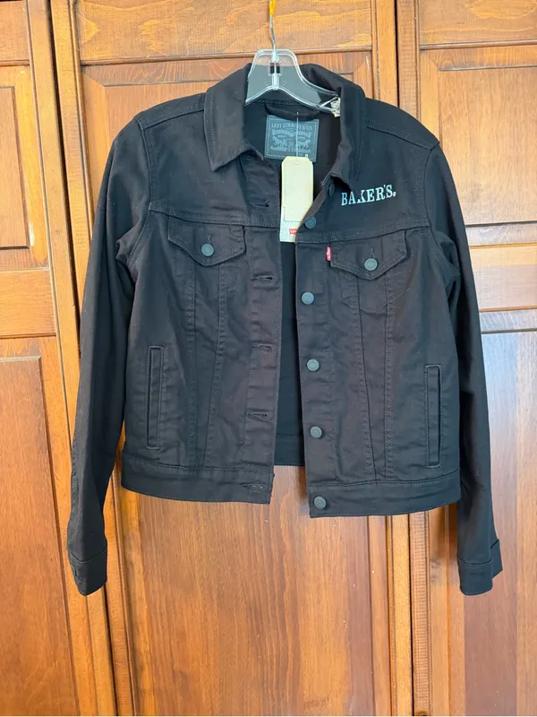 Levi's Black Women's Denim Trucker Jacket size Medium - Image 11