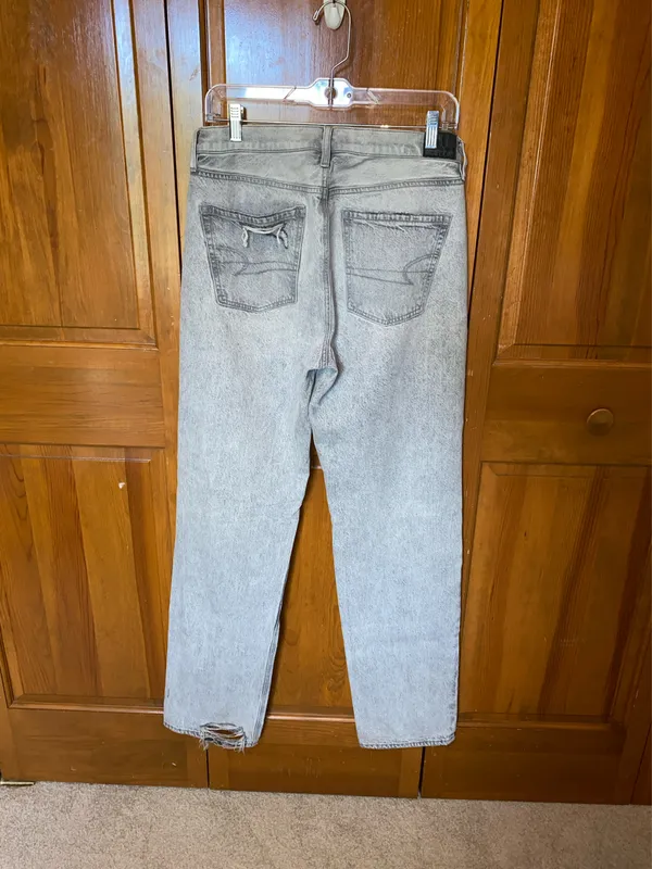 American Eagle Outfitters 90s Jeans - Image 3