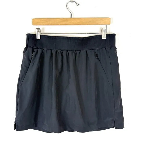 Quince Performance Tech Skort Black - Image 4