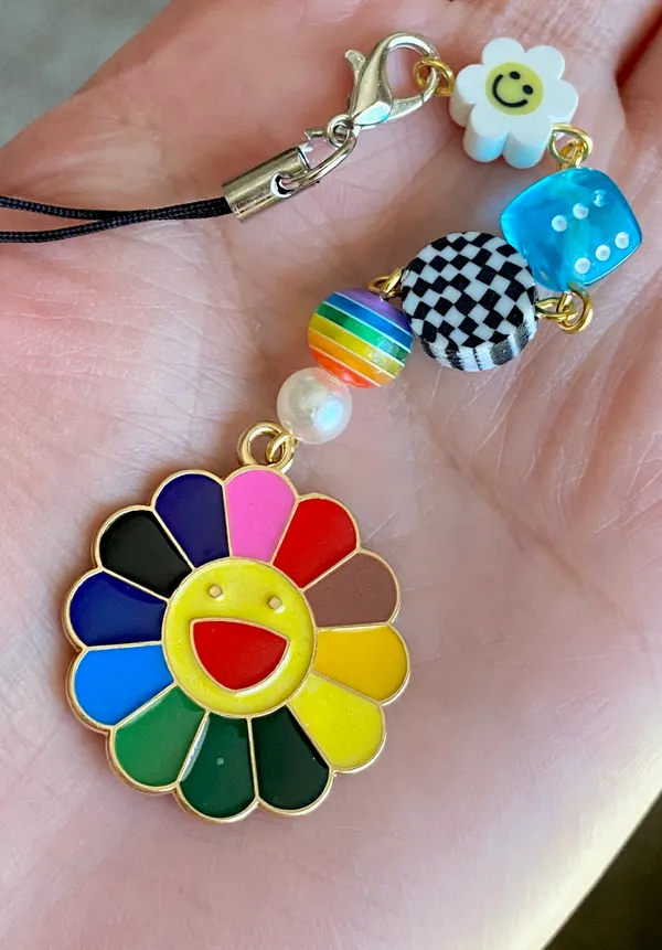Handmade Kawaii retro y2k Rainbow flower & mix beads phone strap/accessory/keychain/bag charm/display💖 - Image 2