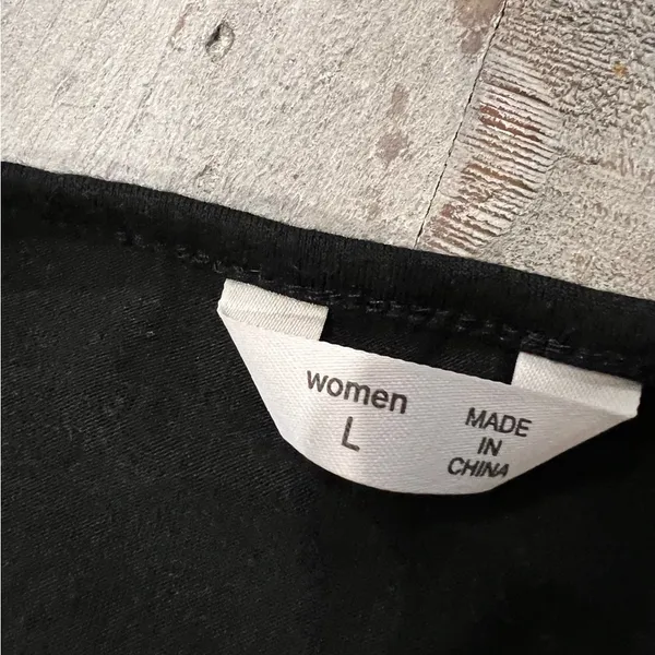 Women’s Large Black Short Sleeve Blouse Shirt - Image 2
