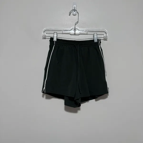 Lululemon Lightweight High-Rise Relaxed Short 3" *Long Liner Legacy Green White - Image 4