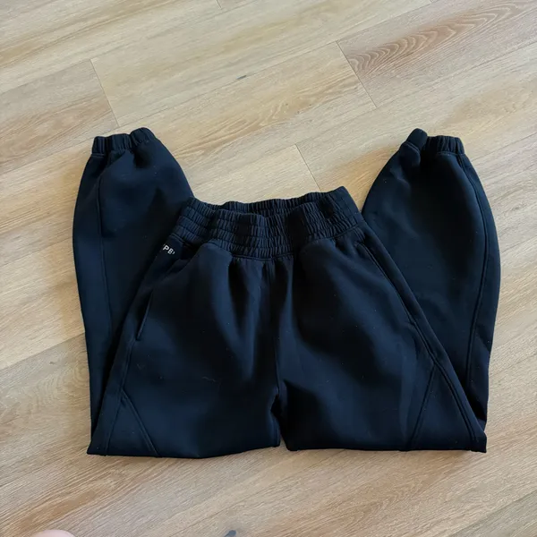 YPB Abercrombie sweats - Image 4