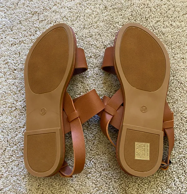 Amazon Sandals - Image 2