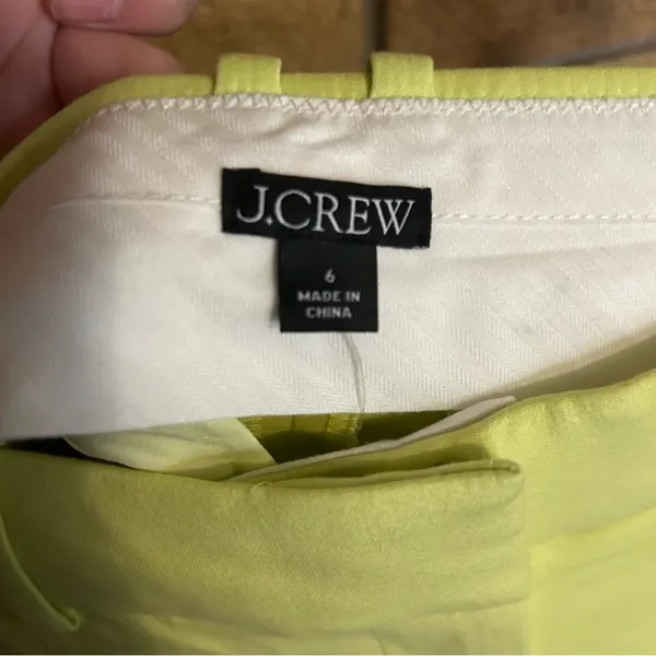 NWT J. Crew High-Rise Trouser Short Bright Green/Yellow Women’s Size 6 - Image 2