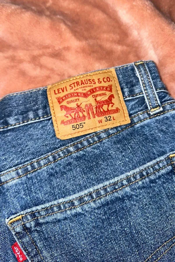 Levi's 505 Shorts - Image 2