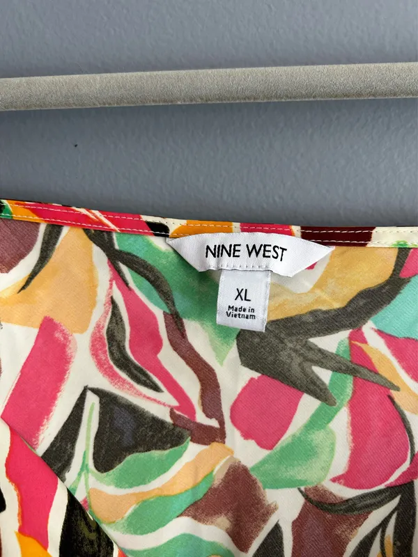 Nine West XL print tank top - Image 4