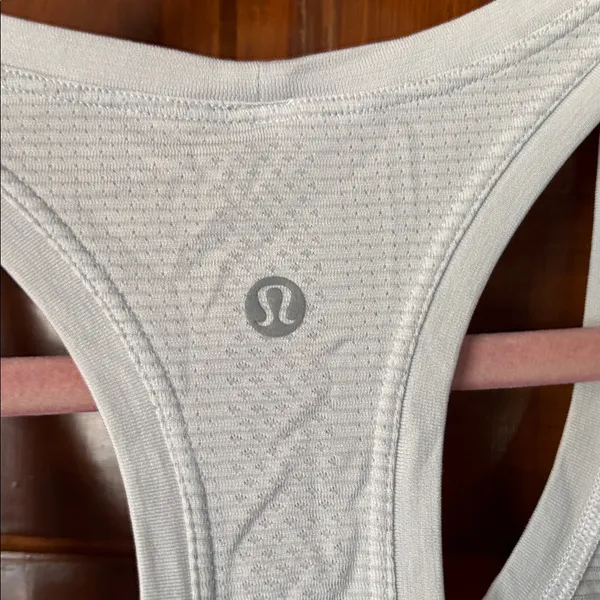 Lululemon Athletica Tank Top Size 6 - Image 4