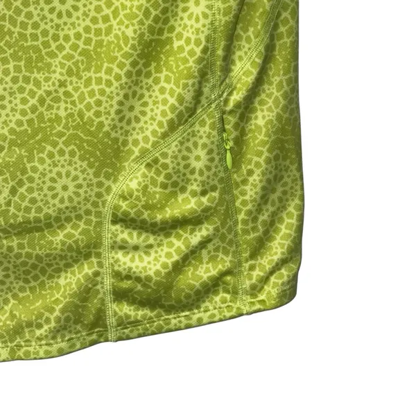 LL Bean T-Shirt WomenS Size XL Green Geometric Print Round Neck Short Sleeve Tee - Image 4