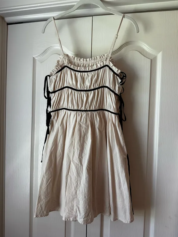 idem Ditto Cream Mini Sundress with Black Trim and Side Ties - Image 4