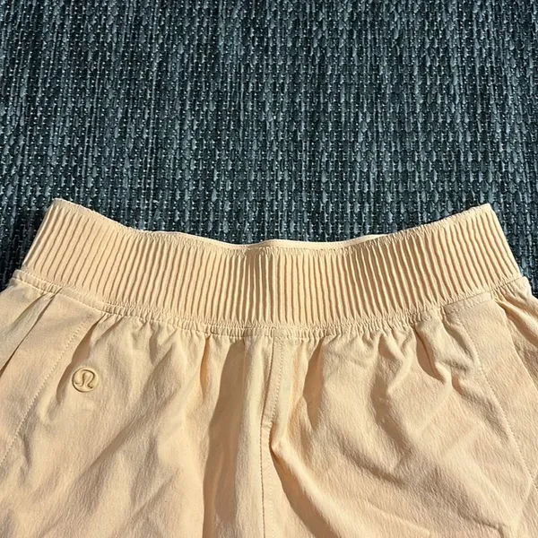 Stretch Woven Relaxed Fit High Rise Short 4" Size XS - Image 4
