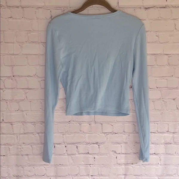 Garage Sky Blue Long Sleeve‎ Top Woman’s Size Large - Image 3