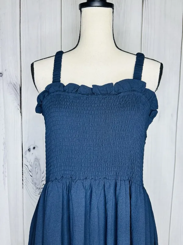 Davi & Dani Maxi Dress Sz L Navy Open Back Ladder Strap Smocked Front Sleeveless - Image 2
