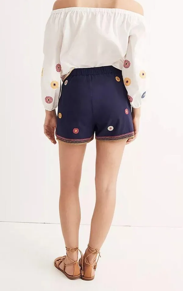 Embroidered boho floral elastic pull on Madewell short with pockets - Image 3