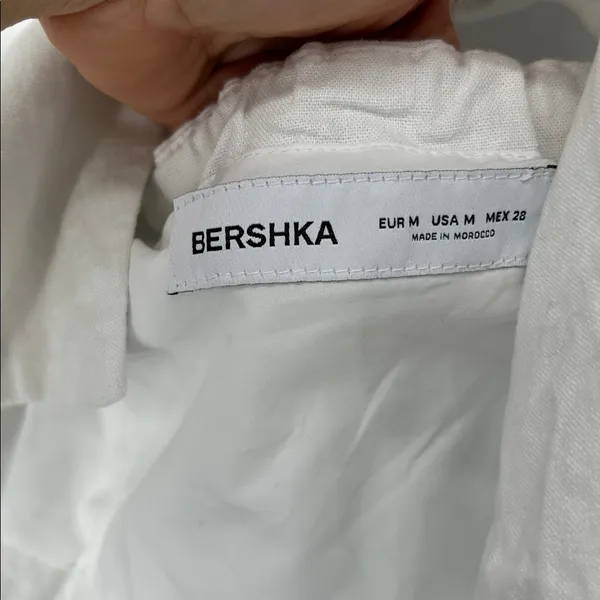 Bershka Linen Blend Halter Crop Top Button Front White Size M - Image 4