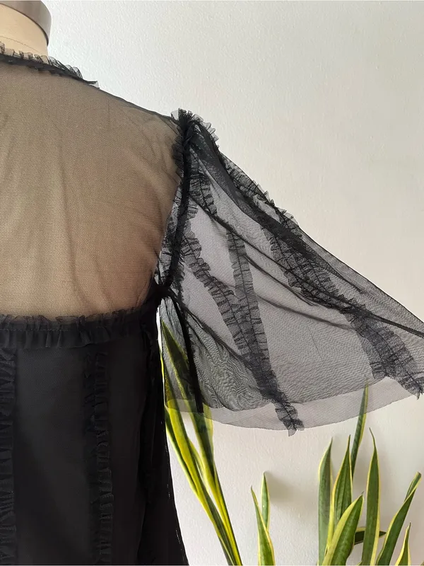 Boden• Black Mesh Ruffle Lace Blouse• Sz 8 - Image 4