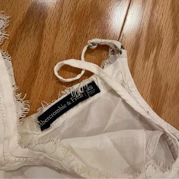 Abercrombie & Fitch White Lace Trim Camisole - Image 2