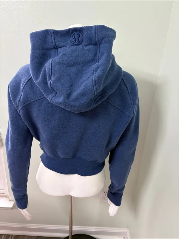 lululemon Blue Heather Oasis Scuba Full Zip Cropped Hoodie size 8 - Image 6