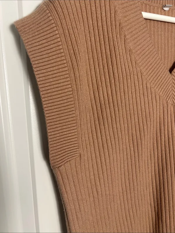 Ribbed V-Neck Sweater Vest in Camel-Taupe - Image 2