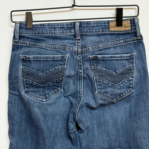 Levi's Demi Curve Classic Cropped Jeans Size 4/27 Low Rise Dark Wash - Image 5