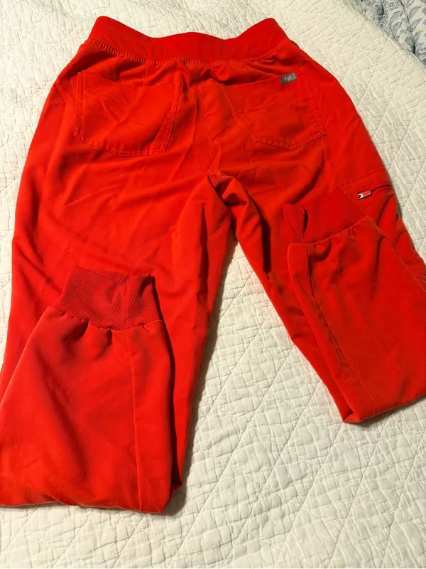 Figs hibiscus high waisted jogger s/p - Image 2