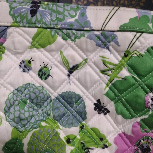 Vera Bradley Quilted Sateen Butterfly Purse Pink Green Blue White Retired - Image 4