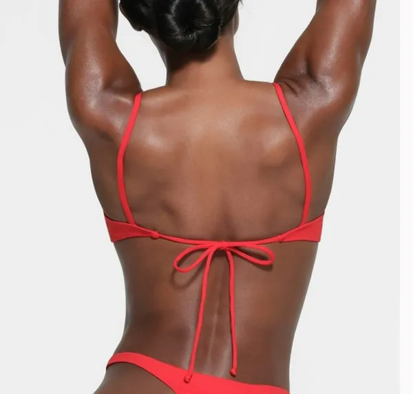 SKIMS Bikini Top Micro Scoop Swim Ruby - Image 3