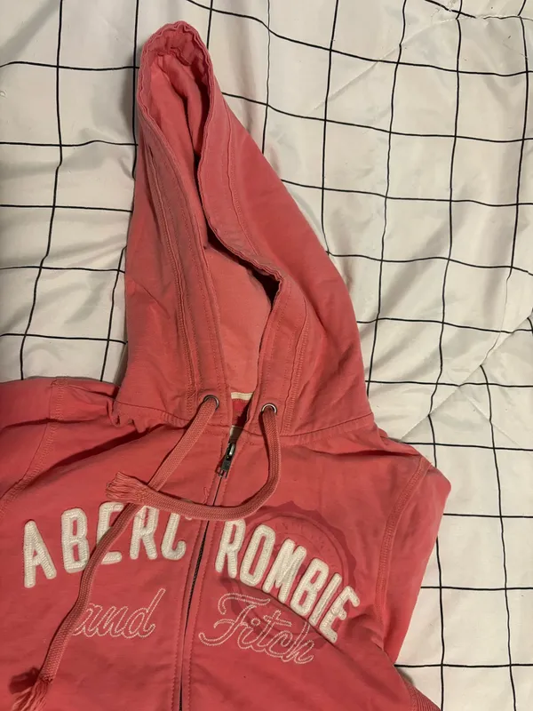 Abercrombie Sweatshirt - Image 5
