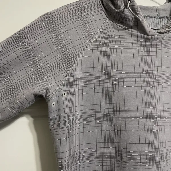 Nike Dri-FIT Women's Hoodie Pullover Gray Plaid Athletic‎ Top Activewear Medium - Image 5
