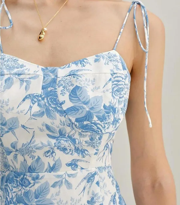 RIHOAS The Blue Sweetheart Neck Shirred Midi Dress M - Image 4