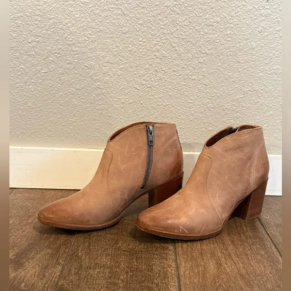 Frye‎ Nora Short Zipper Boot Almond Toe Tan Block Heel Womens Size 8.5B - Image 3